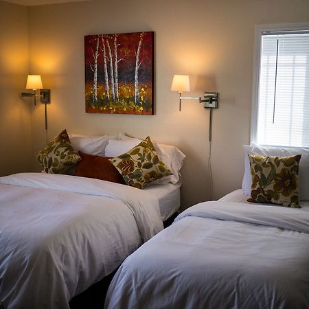 Arctic Fox Inn Anchorage Exterior photo