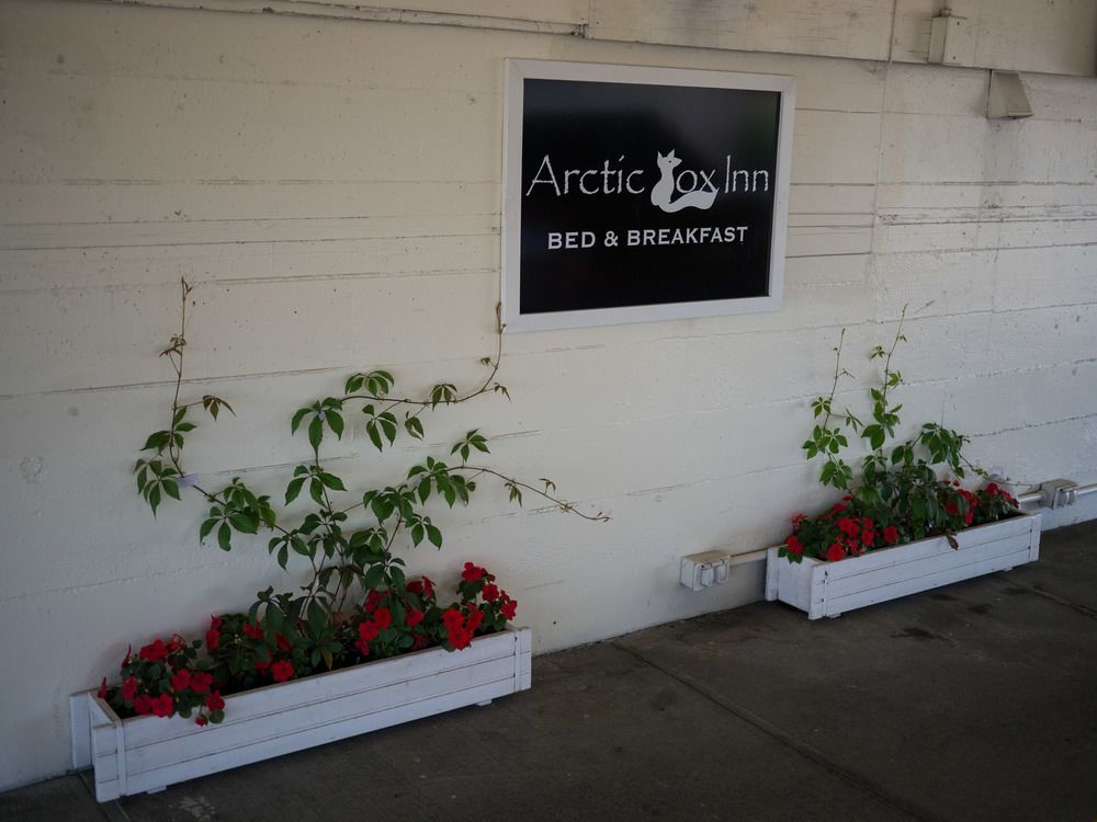 Arctic Fox Inn Anchorage Exterior photo