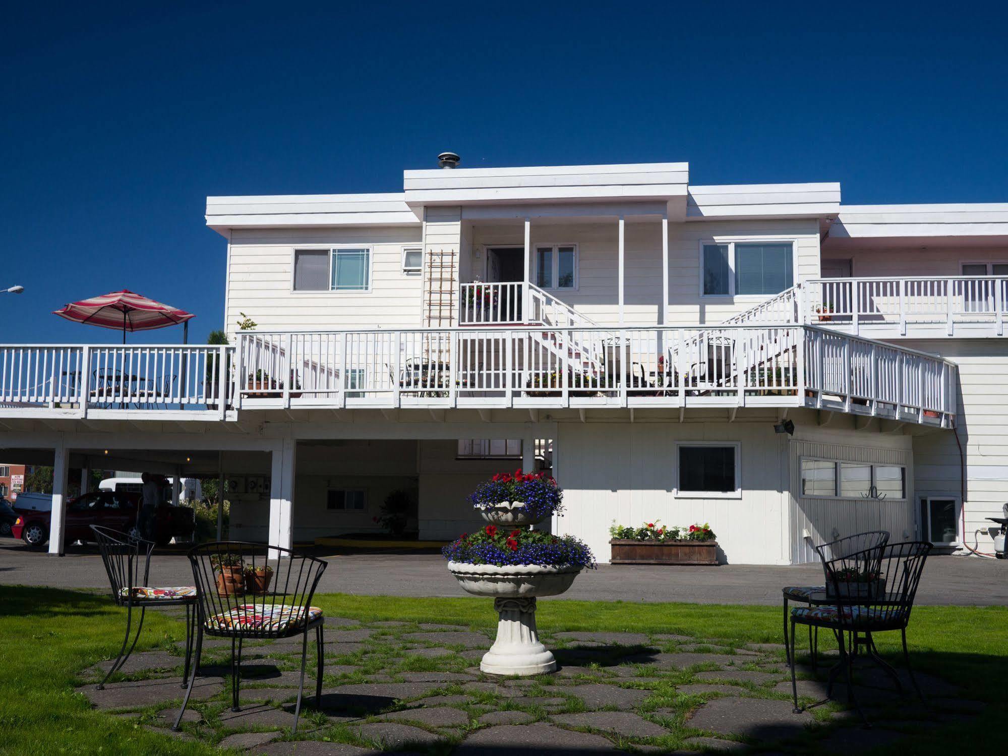 Arctic Fox Inn Anchorage Exterior photo