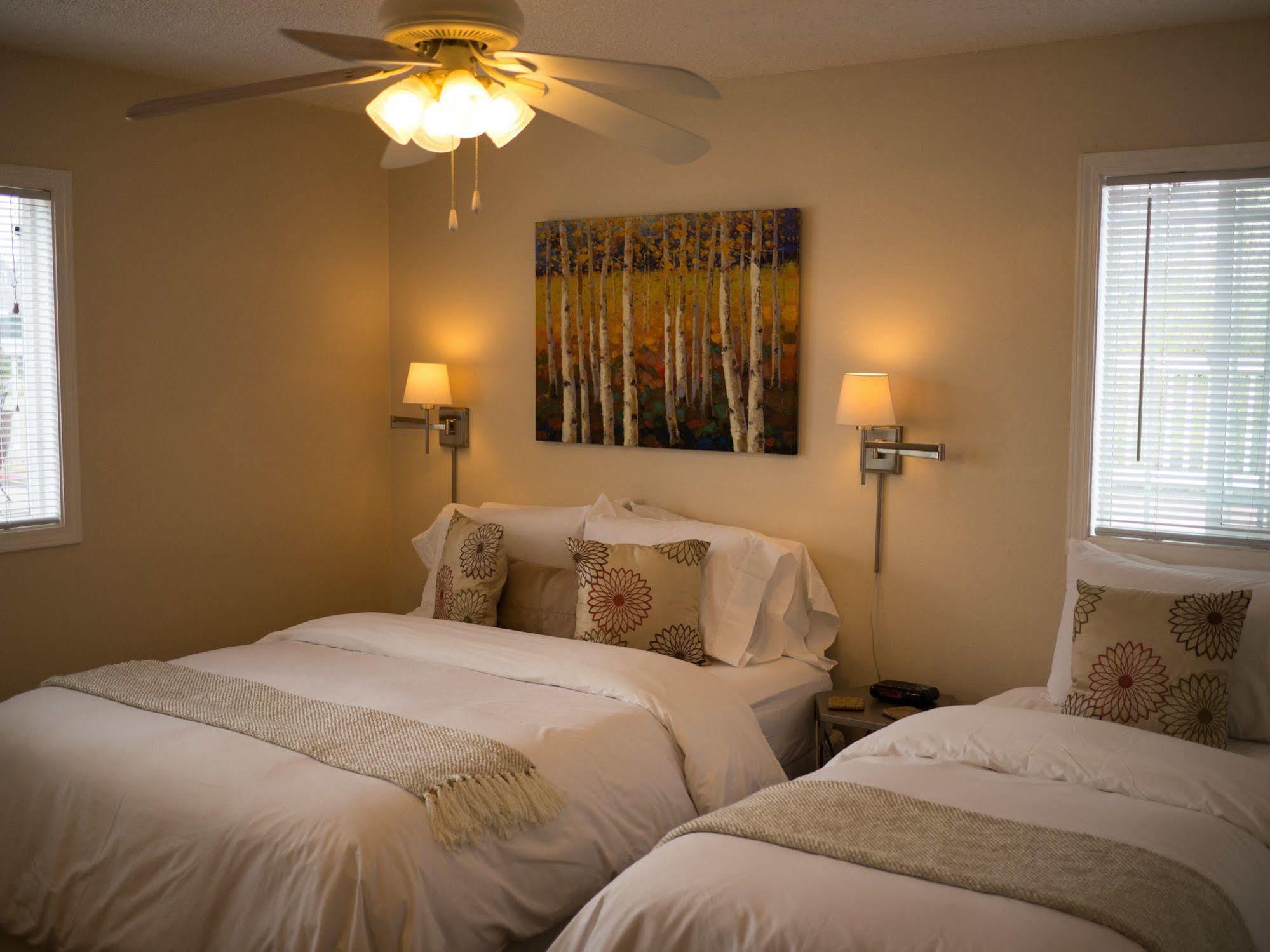 Arctic Fox Inn Anchorage Exterior photo